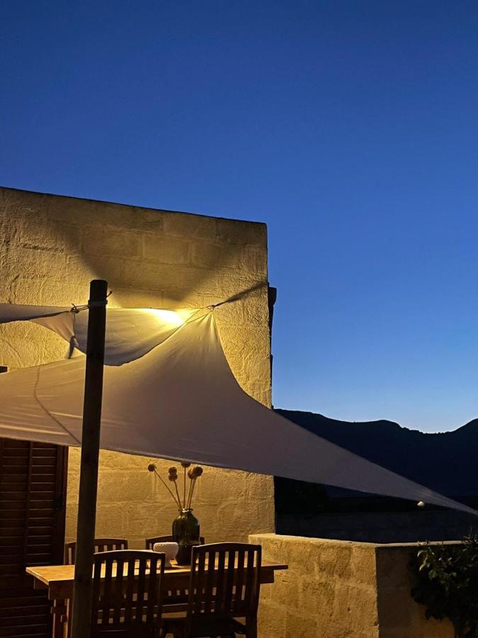 La Finestra A Tramontana Apartment Favignana Bagian luar foto