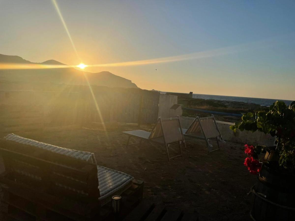 La Finestra A Tramontana Apartment Favignana Bagian luar foto