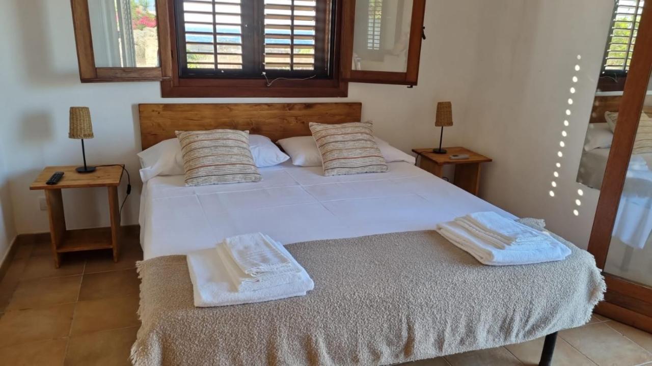 La Finestra A Tramontana Apartment Favignana Bagian luar foto