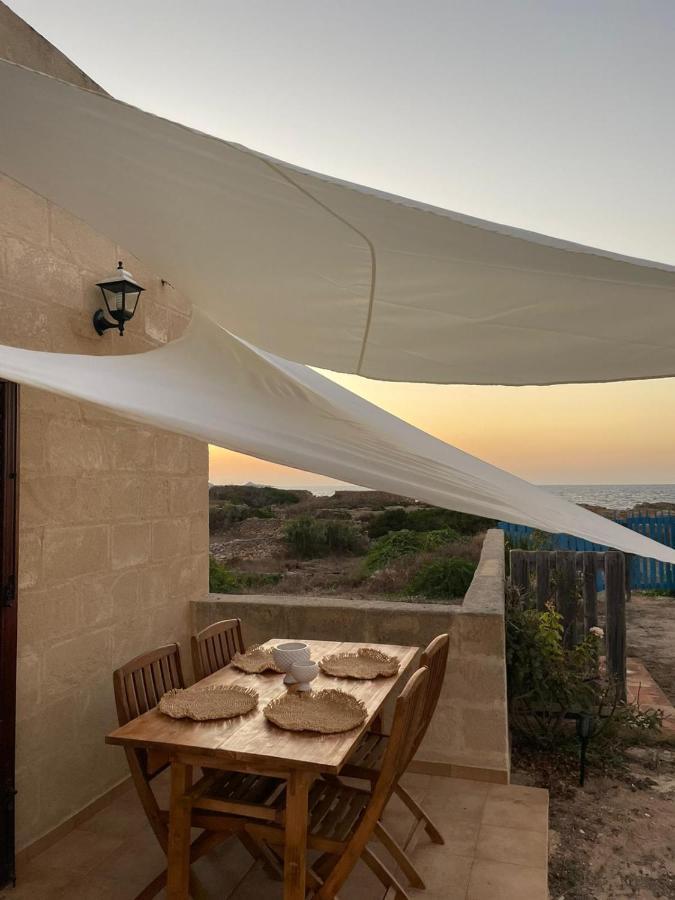 La Finestra A Tramontana Apartment Favignana Bagian luar foto